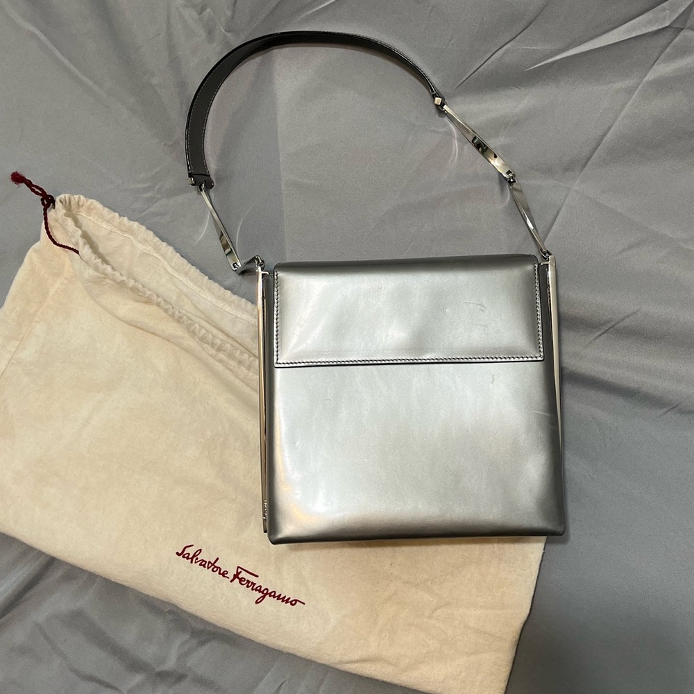 AUTHENTIC Salvatore Ferragamo Silver glazed leather shoulder bag